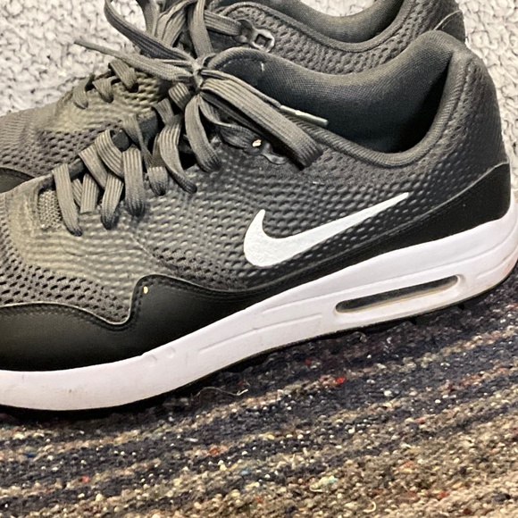 Nike Air Max golf shoes.  Size 10.5 mens - Picture 4 of 8